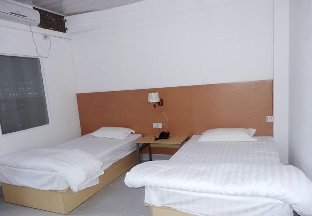 Airlines Business Hotel Port Vila Zimmer foto