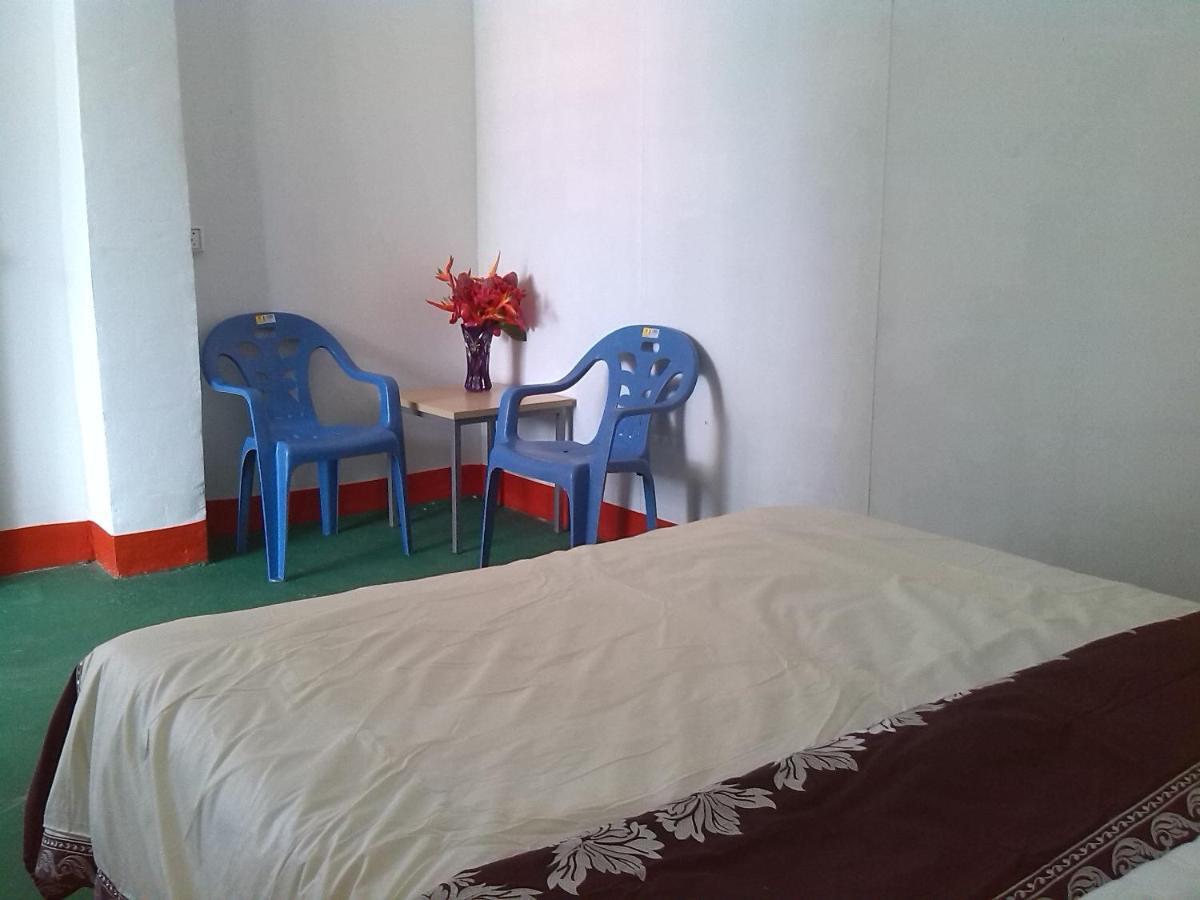 Airlines Business Hotel Port Vila Zimmer foto